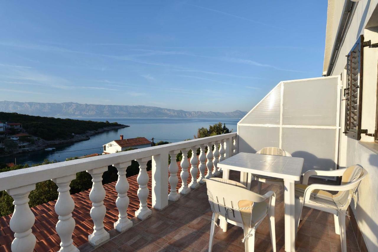 Apartmani Marko Gdinj Esterno foto