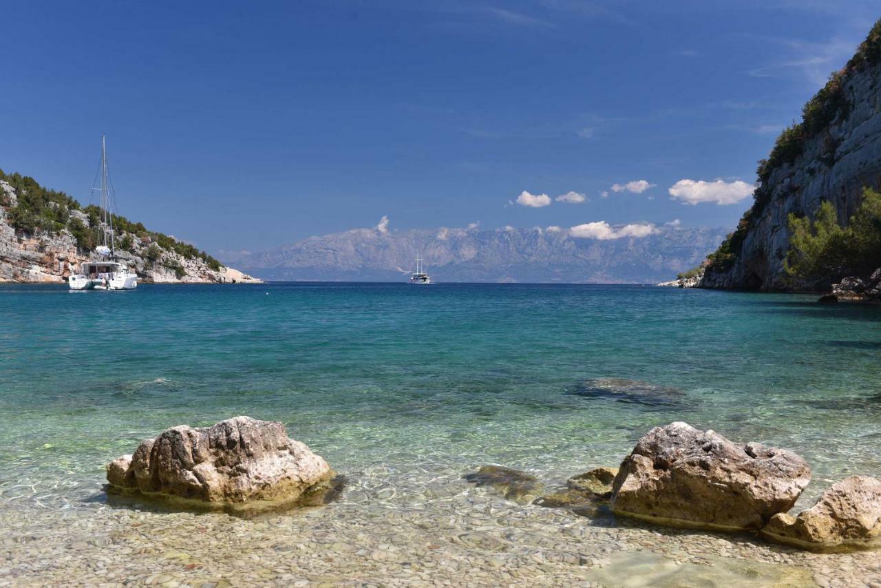 Apartmani Marko Gdinj Esterno foto