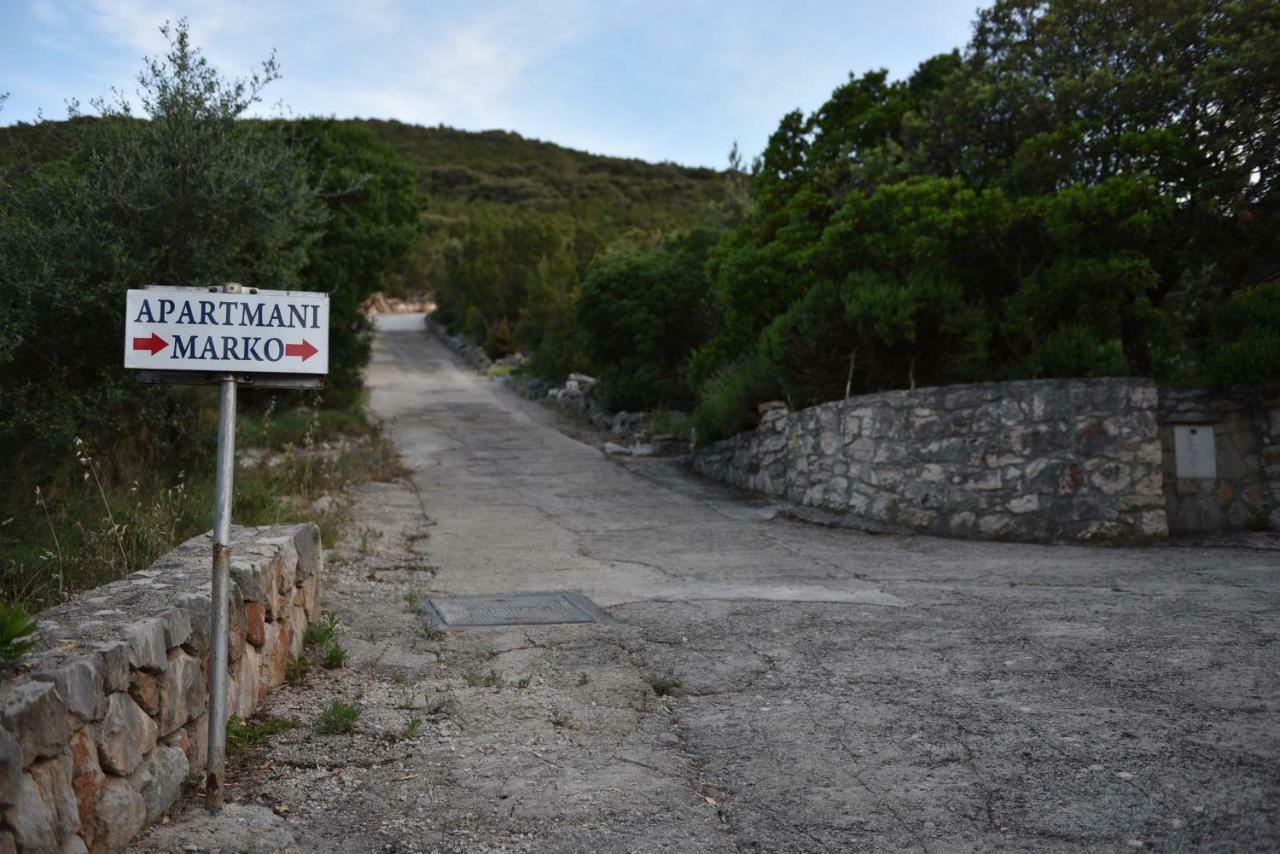 Apartmani Marko Gdinj Esterno foto