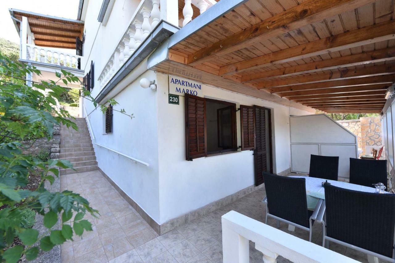 Apartmani Marko Gdinj Esterno foto