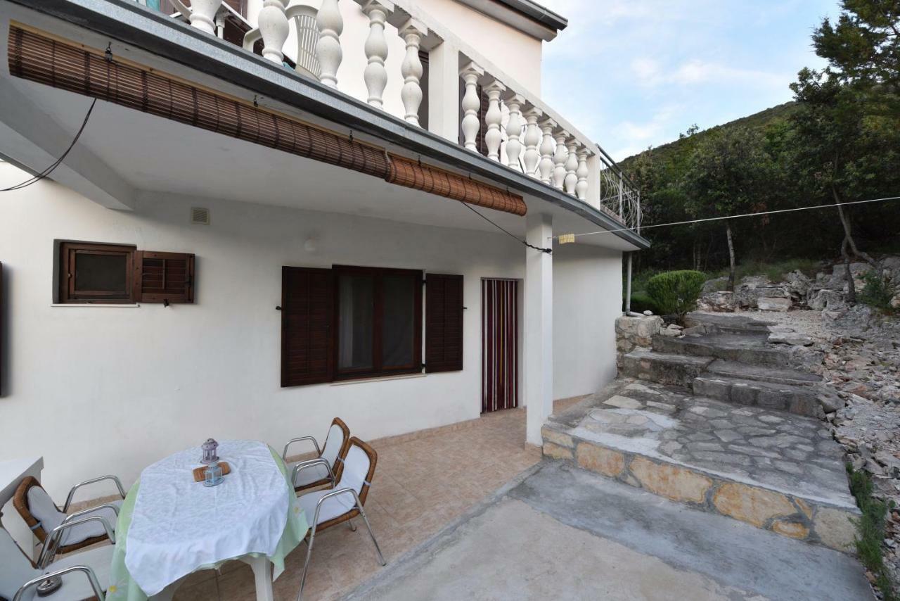 Apartmani Marko Gdinj Esterno foto